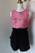 Cargar imagen en el visor de la galería, Blusa tropical
