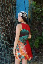 Load image into Gallery viewer, Traje color rojo
