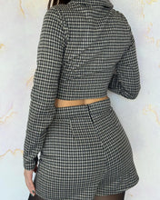 Cargar imagen en el visor de la galería, Conjunto de top y pantalón corto
