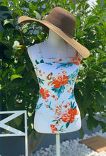 Cargar imagen en el visor de la galería, Floral Swimwear
